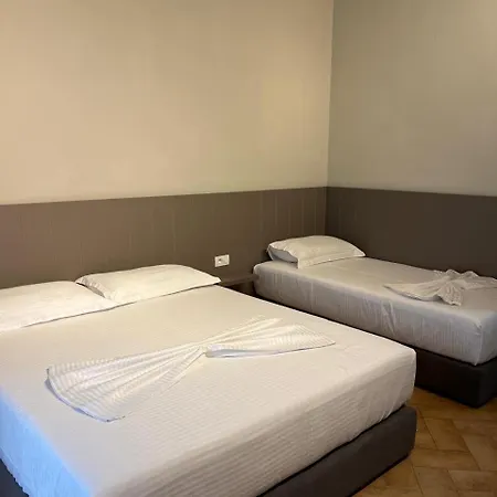 Resa - Intero Allogio Villa