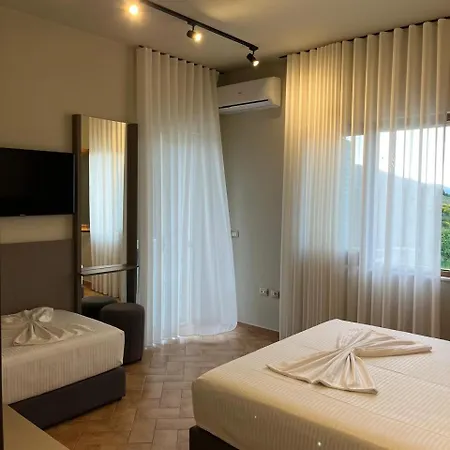 Resa - Intero Allogio Βίλα *