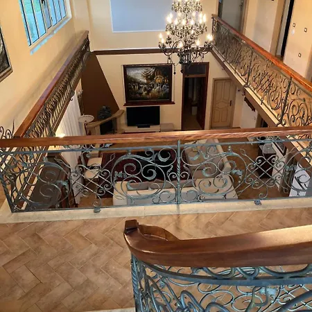 Βίλα Resa - Intero Allogio *